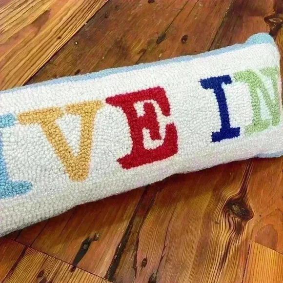 Peking Handicraft, Inc. Hook Throw Pillow Dive In Beach Pool Decoration NWT - Picture 3 of 12